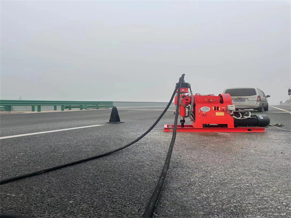 扎赉诺尔马路路基路面开裂下沉注浆加固灌浆