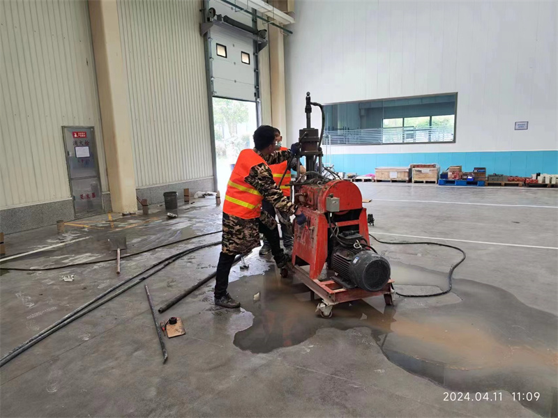 扎赉诺尔厂房地面下沉塌陷注浆加固施工